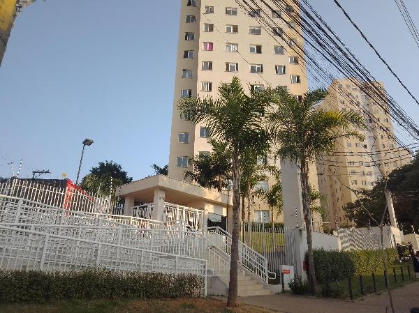 Apartamento em torre residencial